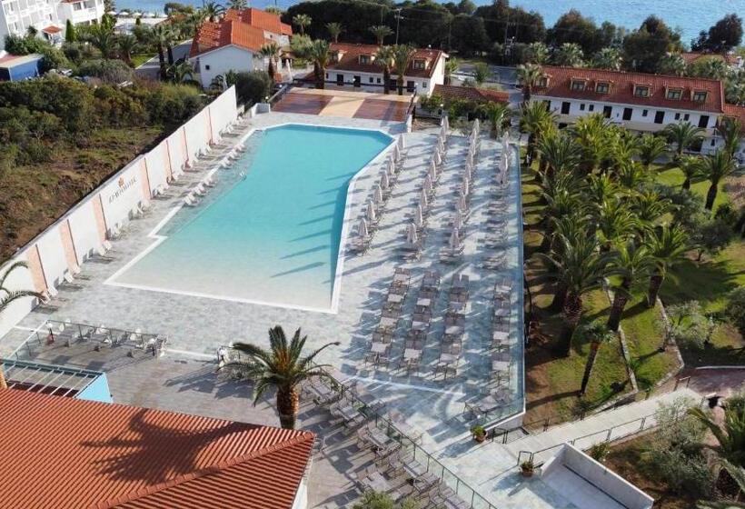استراحتگاه Aristoteles Holiday Hotel And Spa