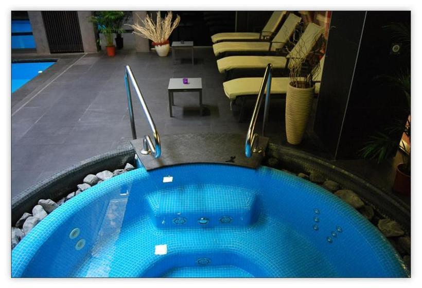 City Gardens Hotel & Wellness