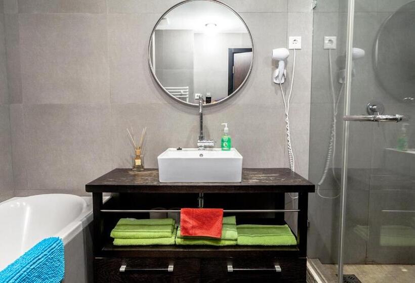 City Gardens Hotel & Wellness