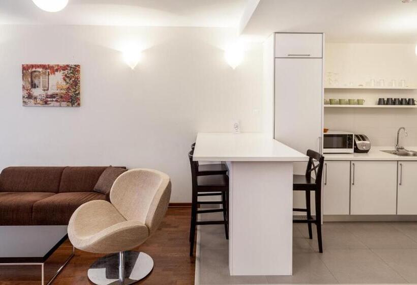 City Gardens Hotel & Wellness