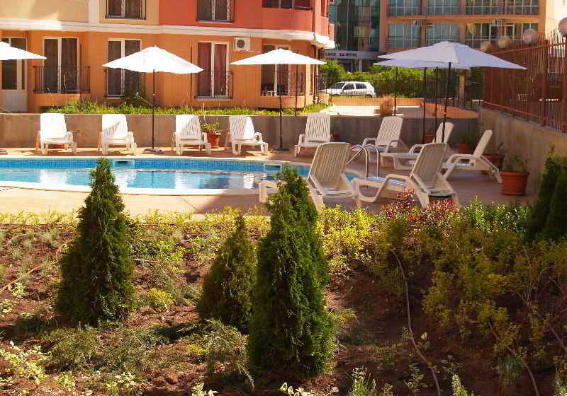 Corsica Aparment Complex