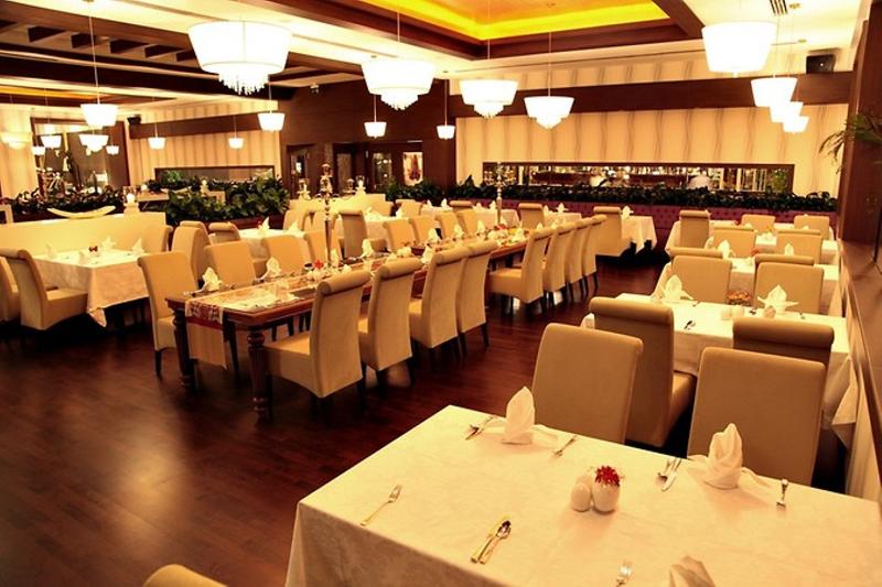 Cratos Premium Hotel Casino & Spa