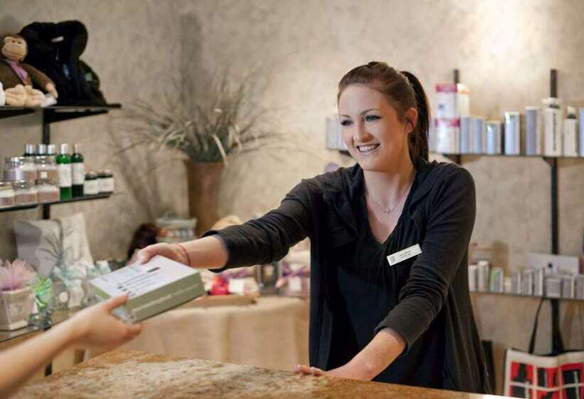 فندق Embassy Suites By Hilton At Hot Springs Convention Center