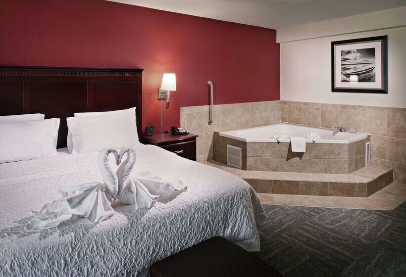 Hampton Inn & Suites Millington