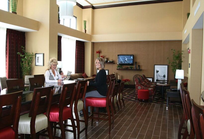Hampton Inn & Suites Millington