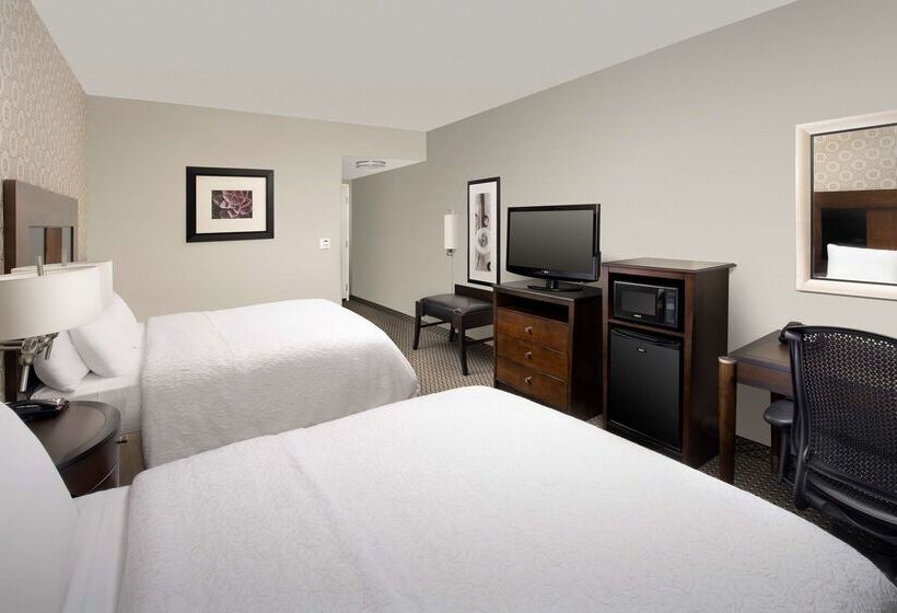 Hampton Inn & Suites Athens I 65