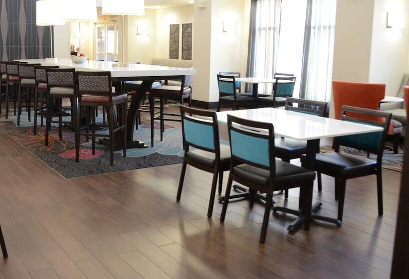 Hampton Inn & Suites Athens I 65