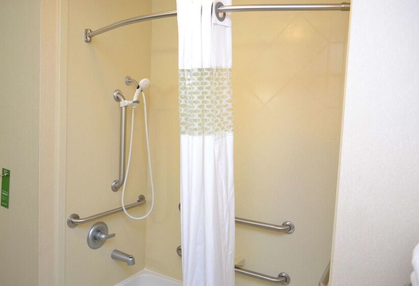 Hampton Inn & Suites Dayton Airport