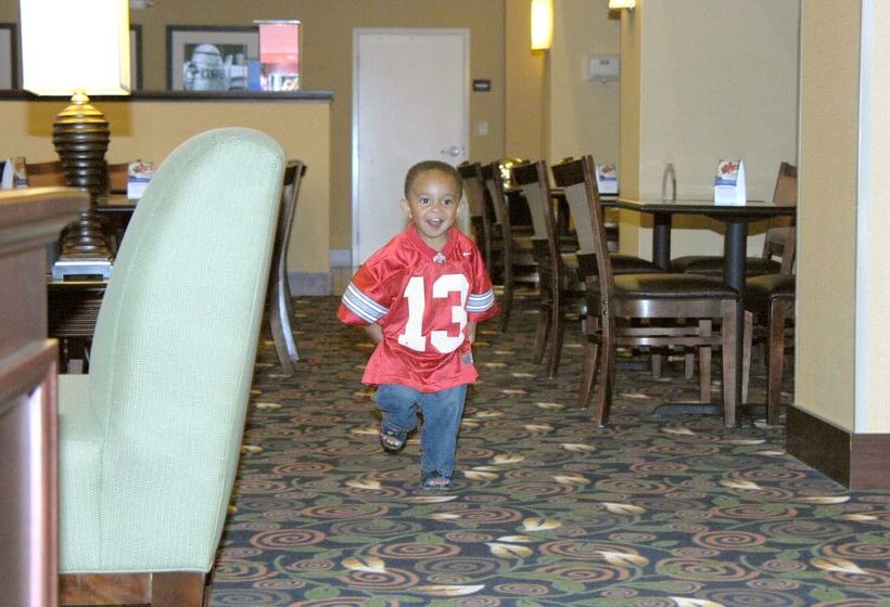 Hampton Inn & Suites Dayton Airport