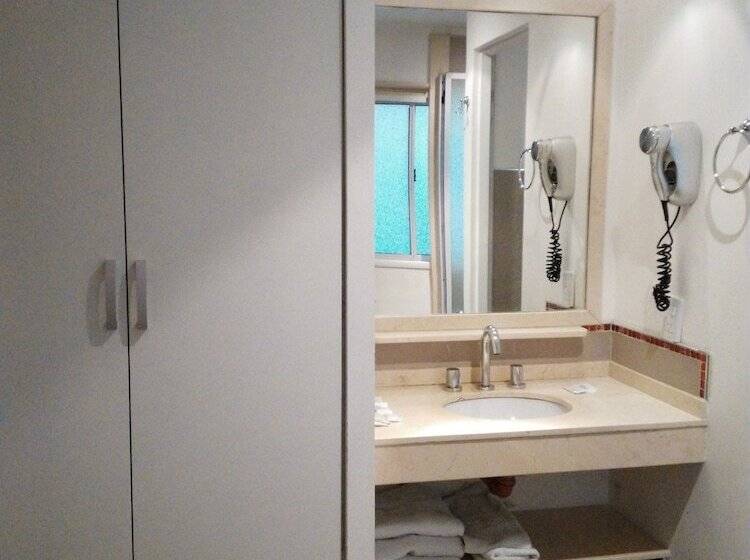 Hôtel A&b Internacional