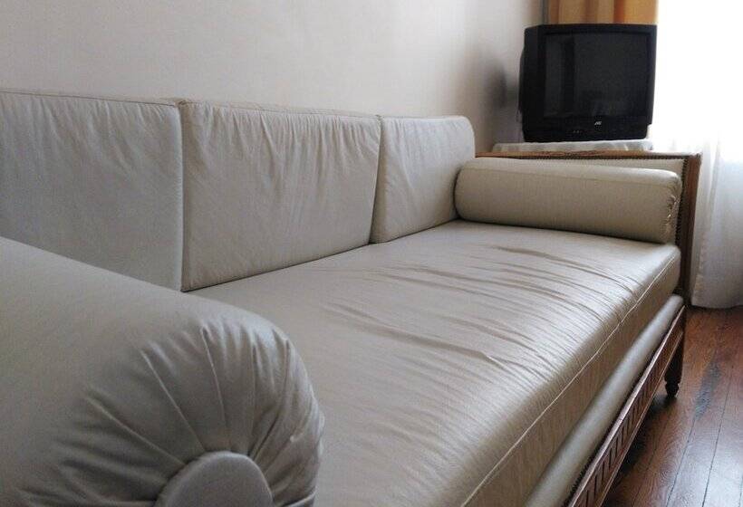 Hôtel A&b Internacional