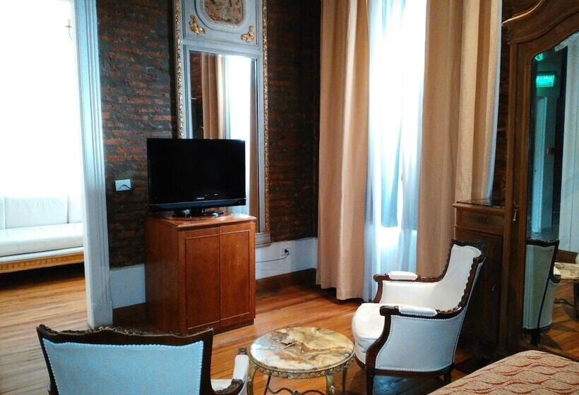 Hôtel A&b Internacional