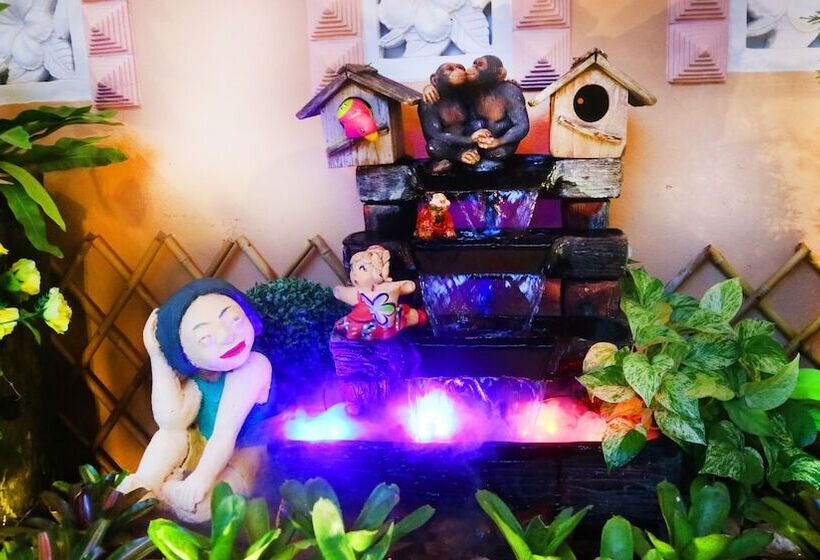 Aiyaree Place Hotel Sha Plus