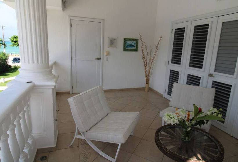 Albachiara Hotel   Las Terrenas