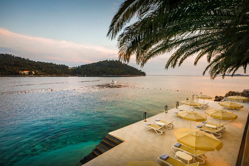 ホテル Aminess Lume