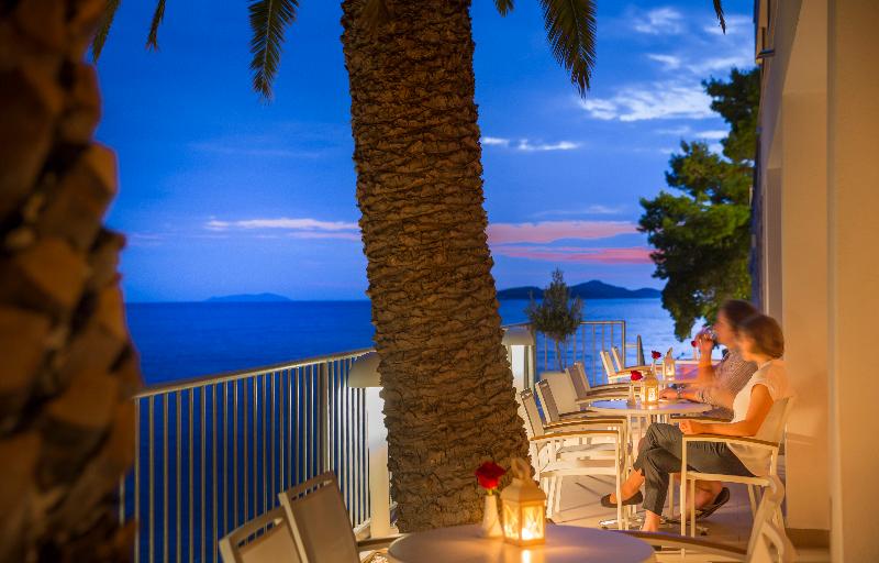 ホテル Aminess Lume