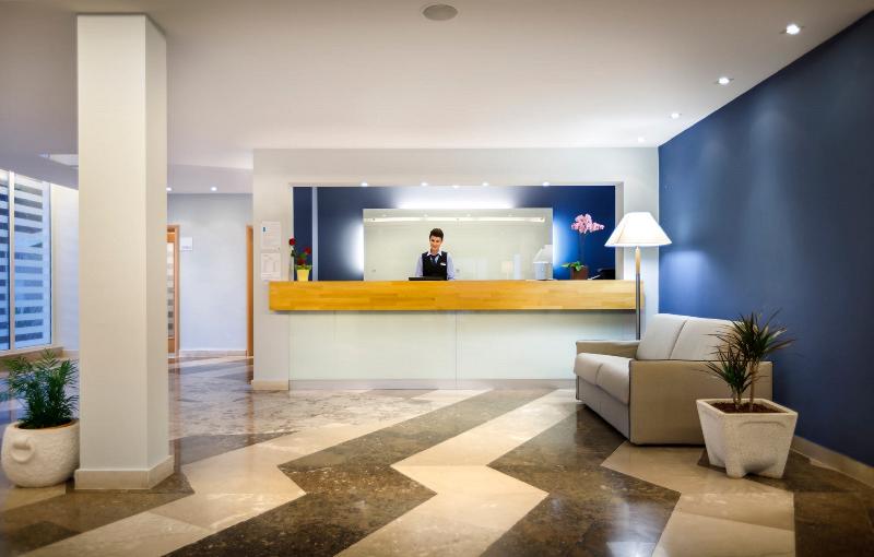 ホテル Aminess Lume