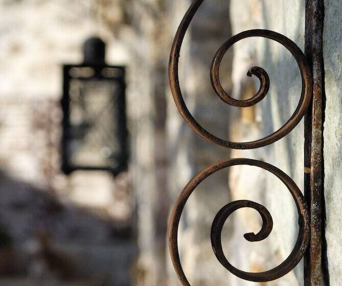 בית מלון כפרי Anovolios Boutique