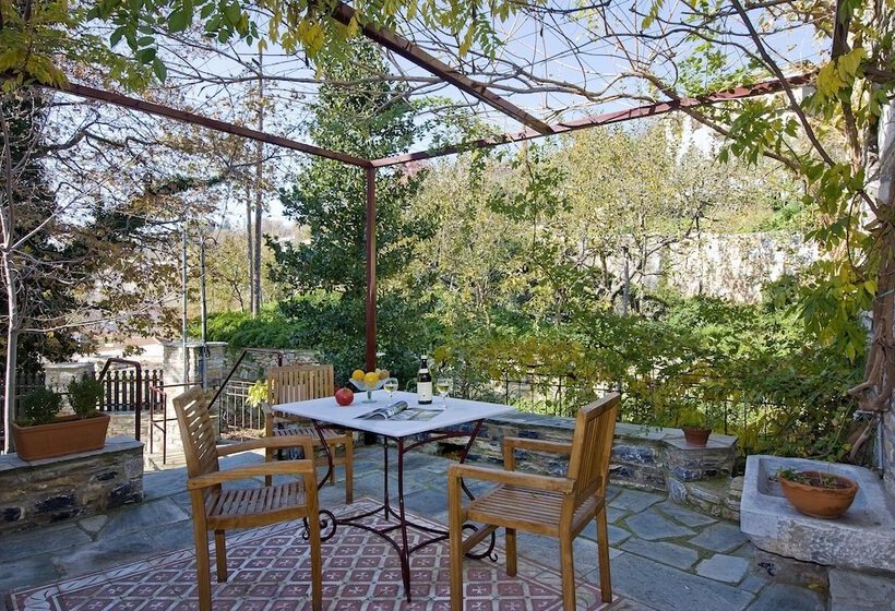 בית מלון כפרי Anovolios Boutique