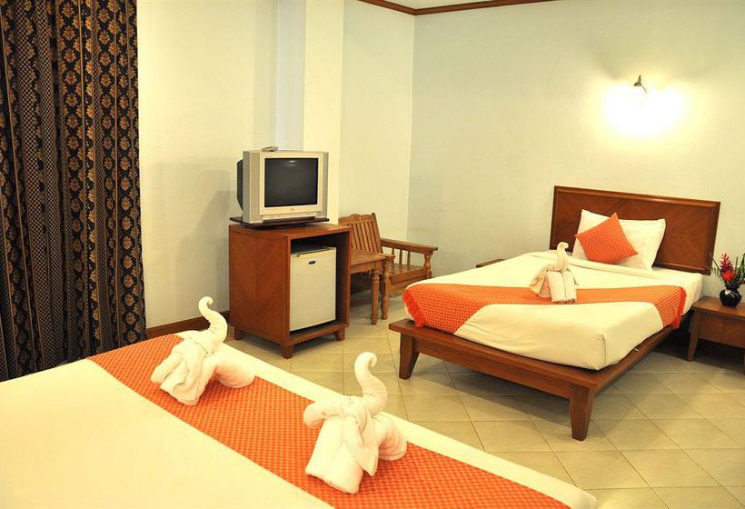 Отель Aonang President