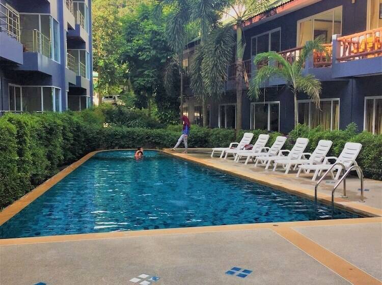 فندق Aonang Village Resort