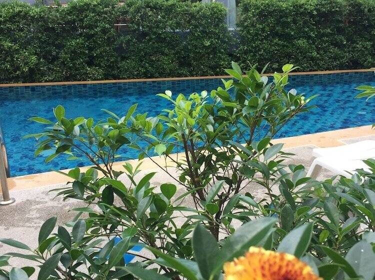 فندق Aonang Village Resort