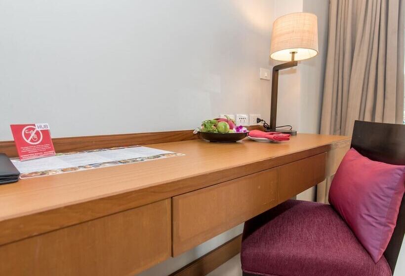 Ashlee Hub Hotel Patong