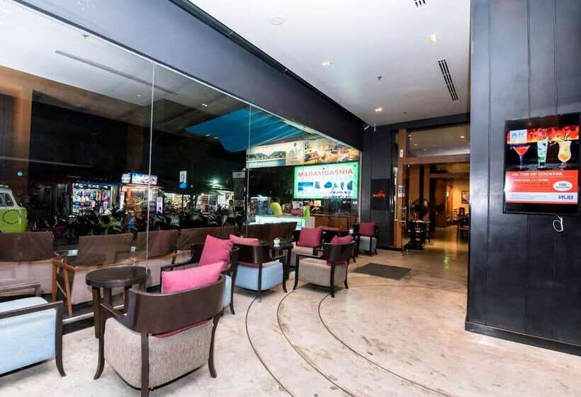 Ashlee Hub Hotel Patong