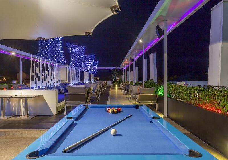 Ashlee Hub Hotel Patong