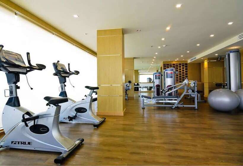 Ashlee Plaza Patong Hotel & Spa