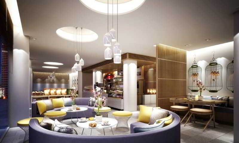 Ashlee Plaza Patong Hotel & Spa