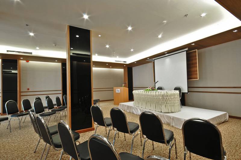 Ashlee Plaza Patong Hotel & Spa