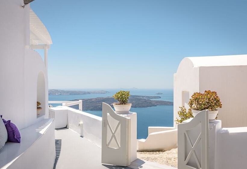 ホテル Avianto Suites