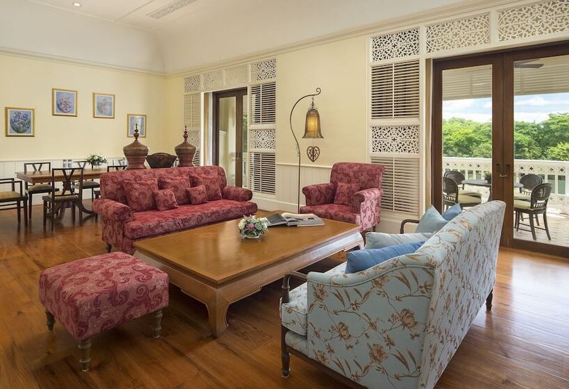 호텔 Dheva Mantra Resort