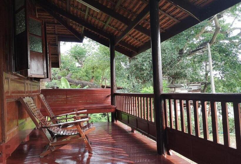 ホテル Ayodhara Village