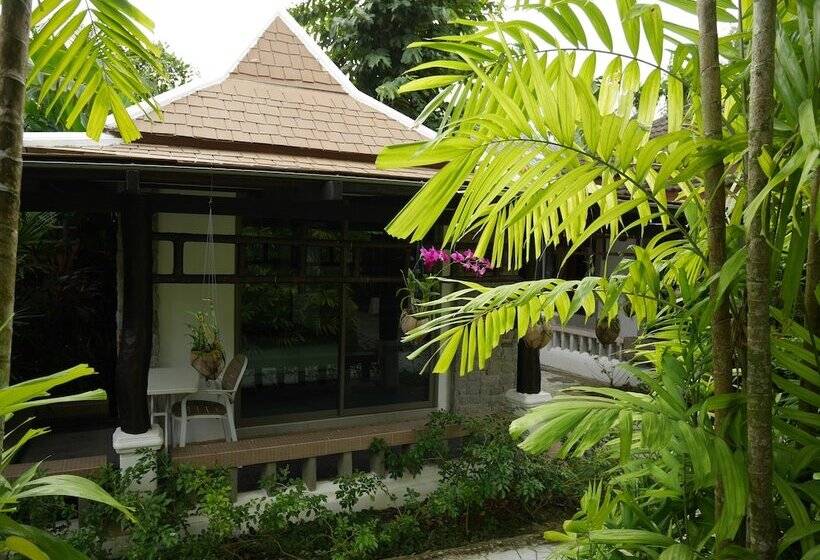 호텔 Bangtao Beach Chalet Resort