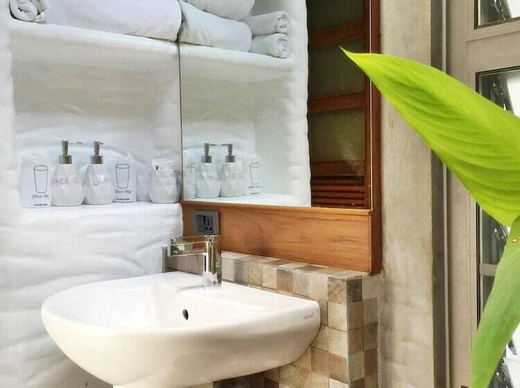 호텔 Bangtao Beach Chalet Resort