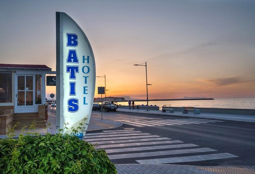 酒店 Batis Beach