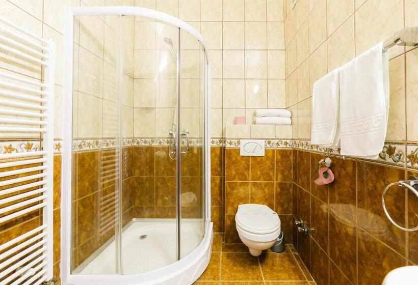 בית מלון כפרי Black Lord