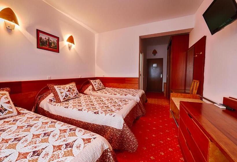 בית מלון כפרי Black Lord