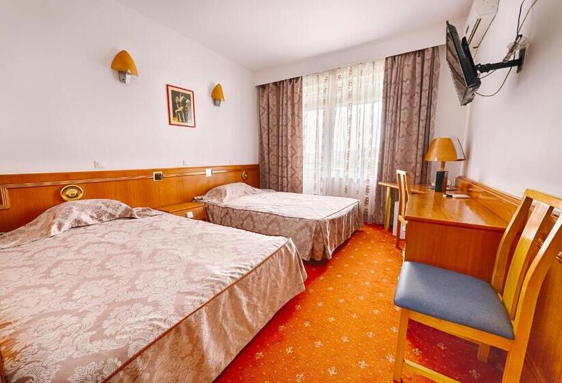 בית מלון כפרי Black Lord