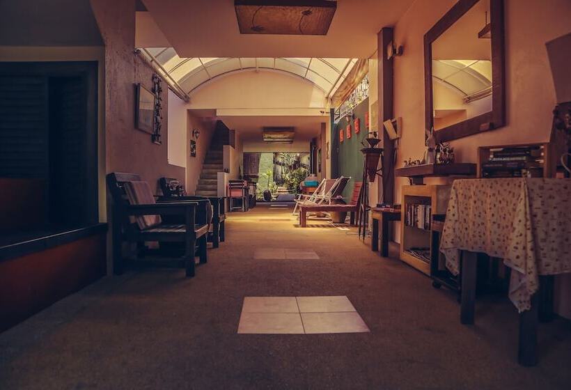 호텔 Boondaree Home Resort