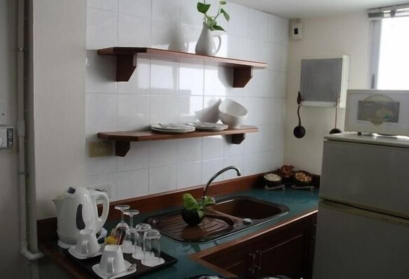 B.s. Court Hotel Sathorn