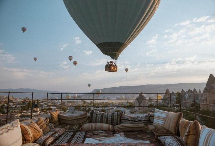 فندق Cappadocia Cave Suites