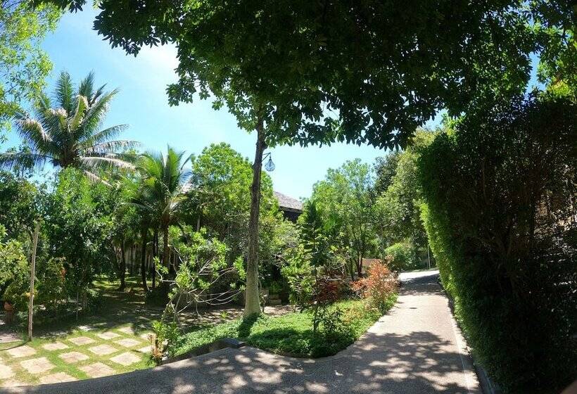 هتل Chantaramas Beach Resort, Koh Phangan
