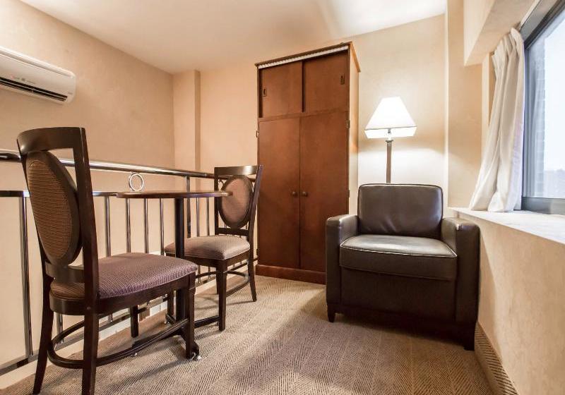 ホテル Comfort Inn Manhattan Bridge