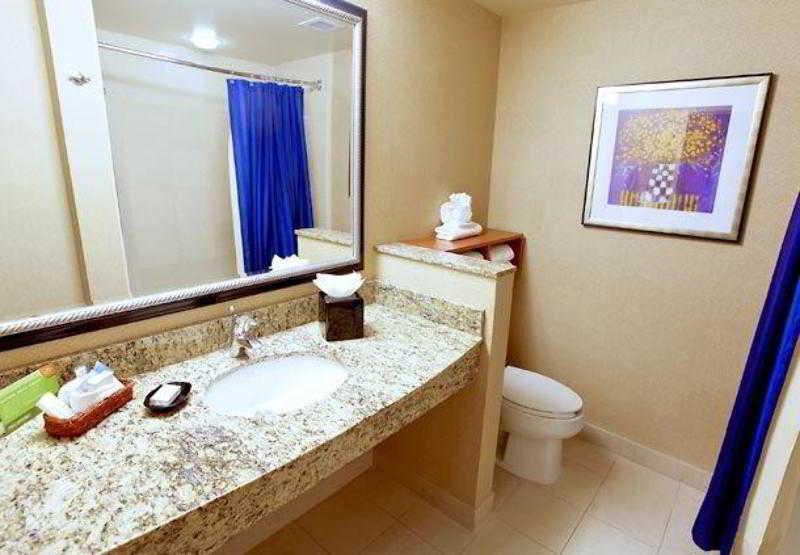 فندق Courtyard By Marriott Sacramento Cal Expo