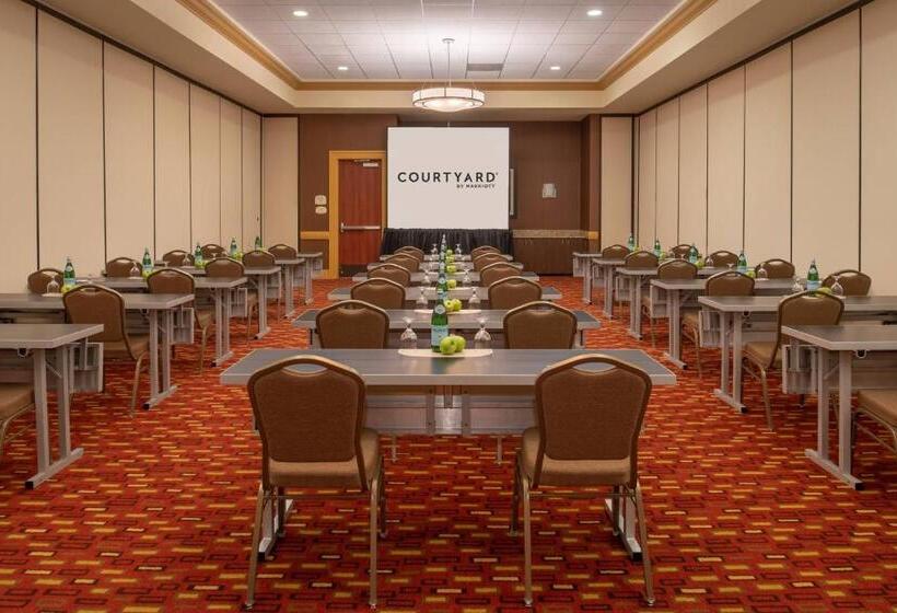 فندق Courtyard By Marriott Sacramento Cal Expo