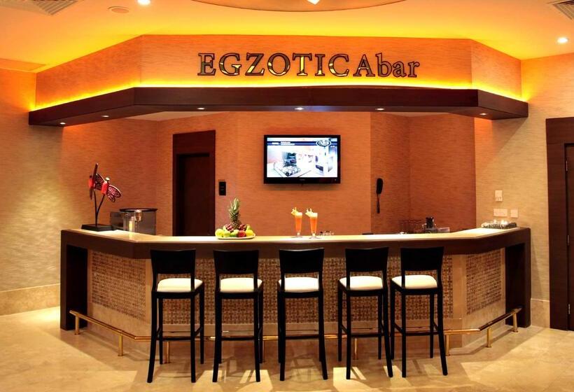 Cratos Premium Hotel Casino & Spa