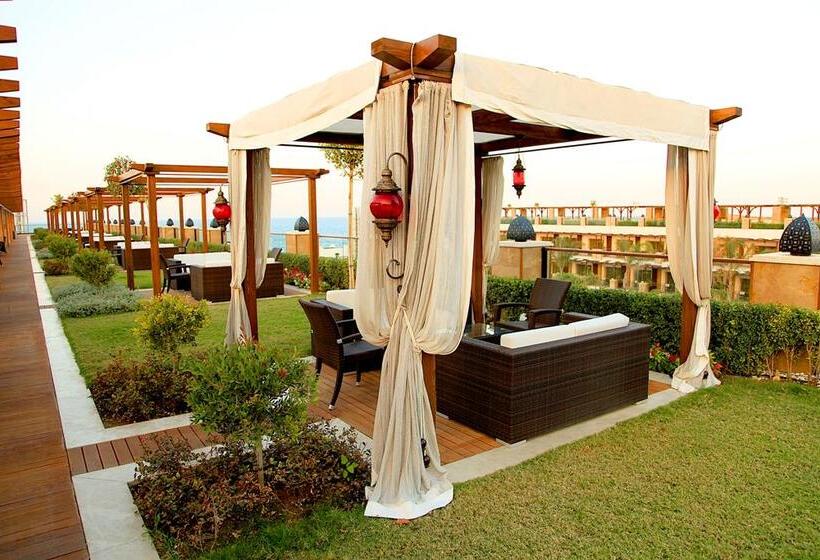 Cratos Premium Hotel Casino & Spa